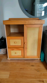changing table gumtree